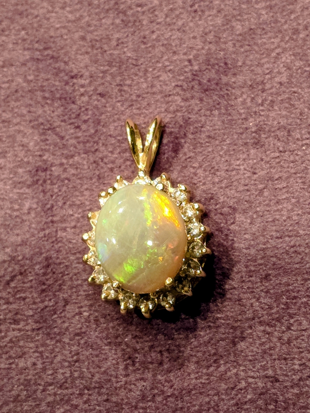 🍀💫14K Opal and Diamond Halo Pendant💫🍀